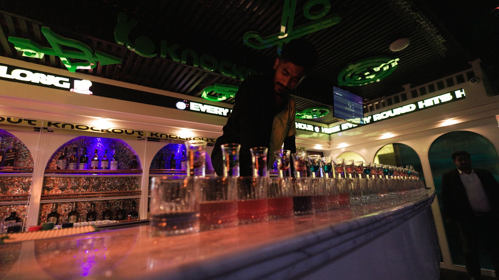 Truly Sports Bar & Lounge